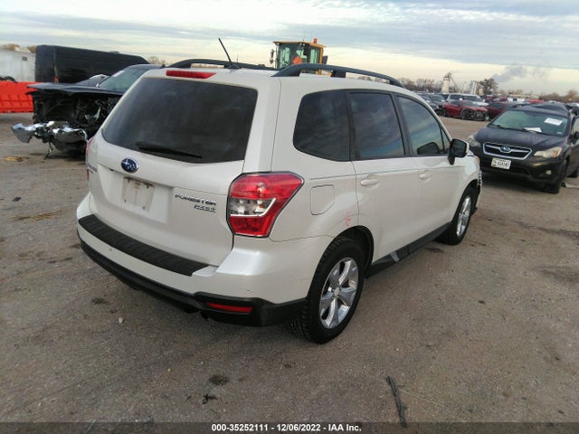 Subaru Forester 2.5i Premium 2015 JF2SJADC4FH462461 Image 9