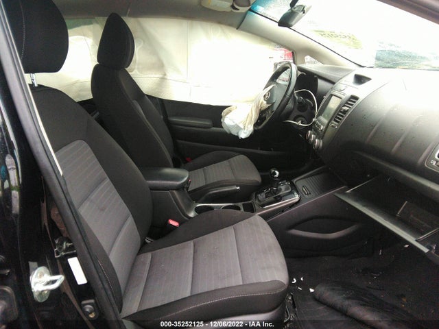 KIA FORTE S 2017 3KPFL4A75HE111215 Image 5