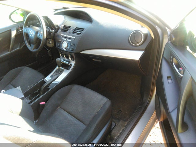 2011 MAZDA MAZDA3 I TOURING VIN: JM1BL1VG9B1480001