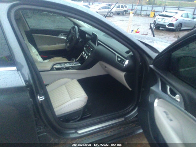 2019 Genesis G70, VIN: KMTG54LE6KU034584