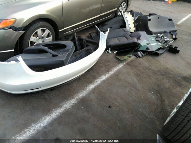 Tesla Model 3 Standard Range 2020 5YJ3E1EA9LF806527 Image 4