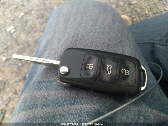 3VWDP7AJ0DM311571 Volkswagen Jetta