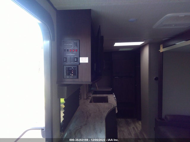 2022 GRAND DESIGN OTHER VIN: 573TT2520NDD04354