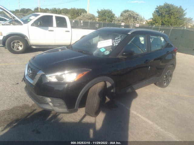 2019 NISSAN KICKS SV VIN: 3N1CP5CU1KL552345