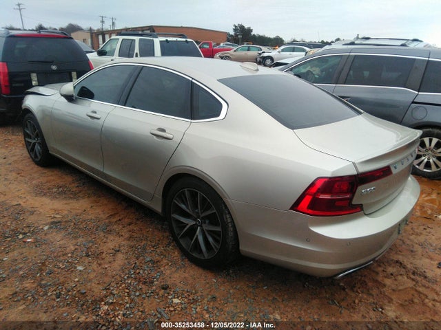 2017 Volvo S90, VIN: YV1A22MK3H1012679
