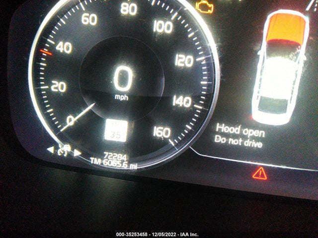 2017 Volvo S90, VIN: YV1A22MK3H1012679