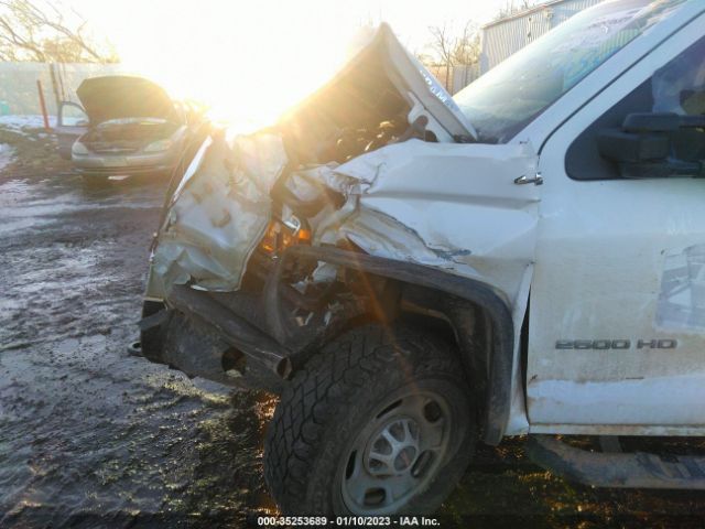 1GT12REY8JF231812 GMC SIERRA 2500HD