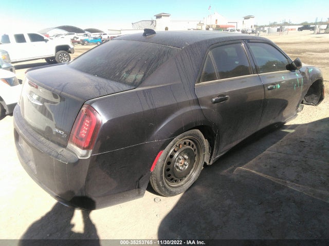 2015 Chrysler 300, VIN: 2C3CCABG4FH781215