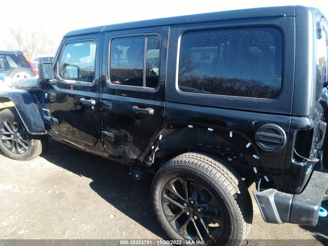 1C4JJXP6XNW230069 Jeep Wrangler 4xe Unlimited Sahara