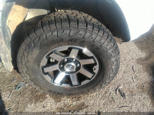 2021 Toyota 4Runner, VIN: JTEPU5JR2M5870530