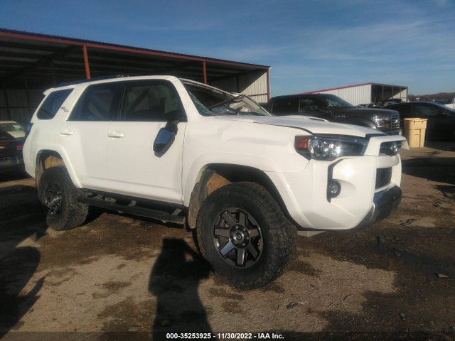 2021 Toyota 4Runner, VIN: JTEPU5JR2M5870530