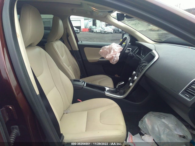 2016 Volvo XC60, VIN: YV4612RK1G2860296