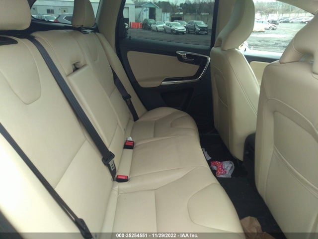2016 Volvo XC60, VIN: YV4612RK1G2860296