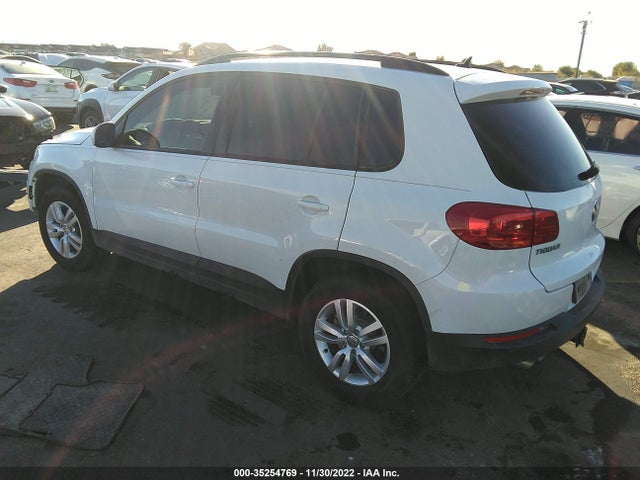 2016 Volkswagen Tiguan, VIN: WVGAV7AX6GK000377