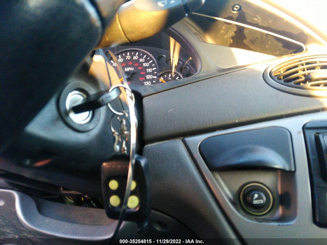2002 FORD FOCUS ZX3 VIN: 3FAFP31312R205108
