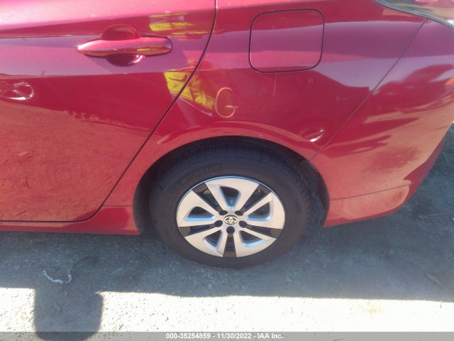 Toyota Prius Four 2016 JTDKARFU3G3525731 Image 13