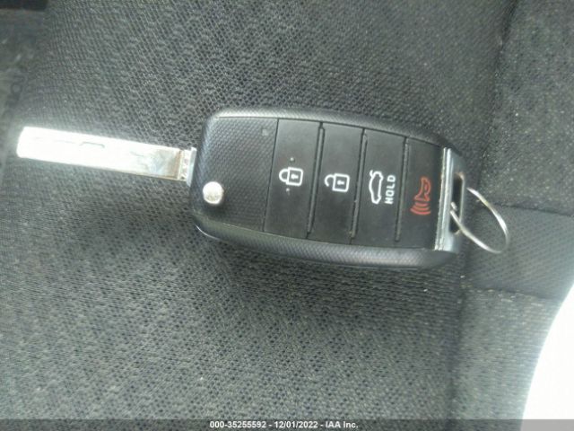 5XXGT4L33HG154196 KIA Optima Lx