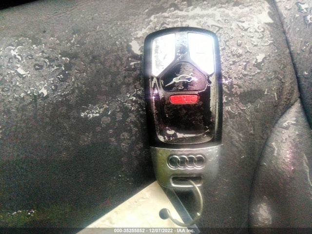 WA1LHAF74JD029652 Audi Q7 Premium Plus
