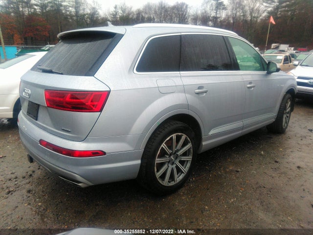 WA1LHAF74JD029652 Audi Q7 Premium Plus