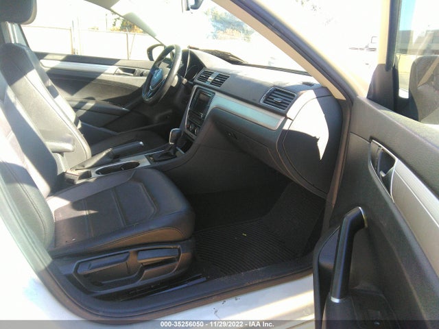 2019 Volkswagen Passat, VIN: 1VWLA7A31KC011406