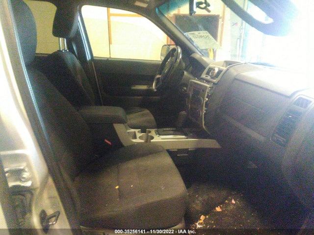 2009 FORD ESCAPE XLT VIN: 1FMCU93789KA82524