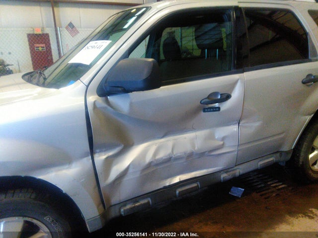 2009 FORD ESCAPE XLT VIN: 1FMCU93789KA82524