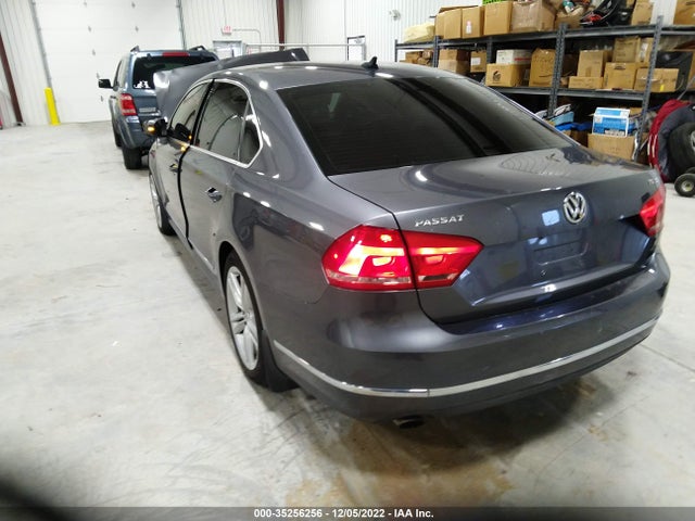 1VWBT7A31FC066188 Volkswagen Passat 1.8t Se W/sunroof & Nav