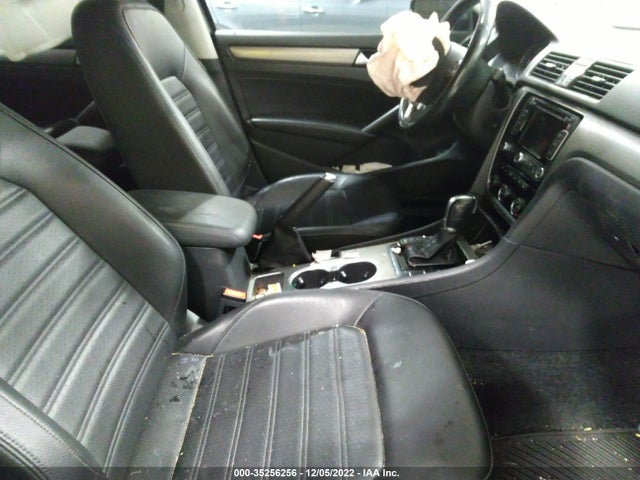 1VWBT7A31FC066188 Volkswagen Passat 1.8t Se W/sunroof & Nav