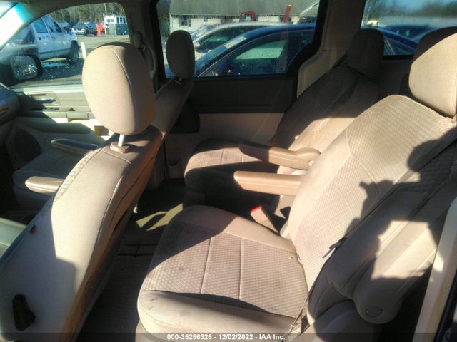 2008 CHRYSLER TOWN & COUNTRY LX VIN: 2A8HR44H48R654123