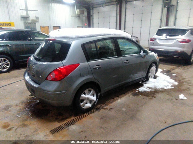 2009 NISSAN VERSA 1.8 SL VIN: 3N1BC13E59L416495