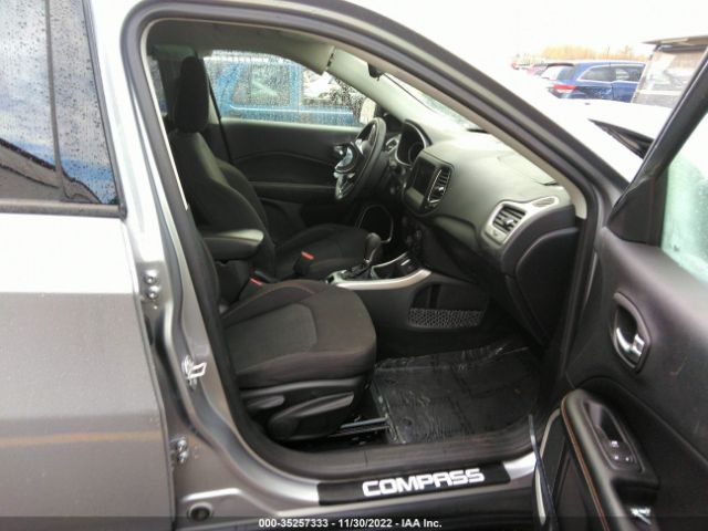 3C4NJCAB1KT677679 Jeep Compass Sport