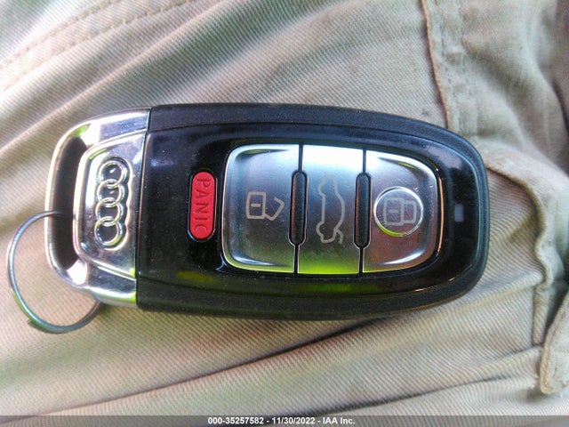 2016 Audi A8, VIN: WAU34AFD4GN002460