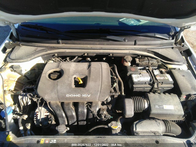2017 HYUNDAI ELANTRA LIMITED VIN: 5NPD84LF2HH051015