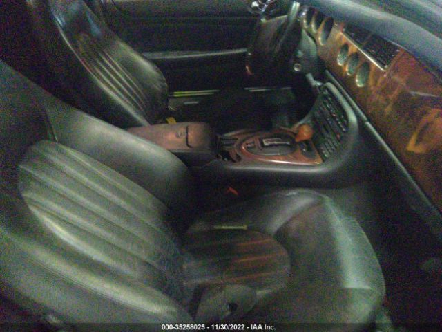 SAJJA42C1YNA01435 Jaguar XK8