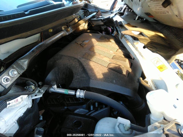 JA4AT5AA9JZ048295 Mitsubishi Eclipse Cross Sel