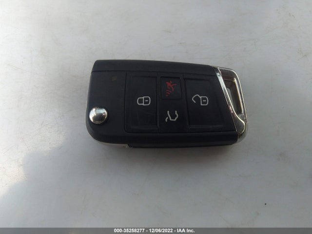 2020 Volkswagen Tiguan, VIN: 3VV3B7AX5LM095105
