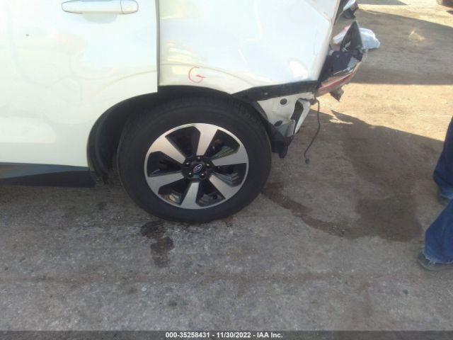 JF2SJARC9JH474235 Subaru Forester Limited
