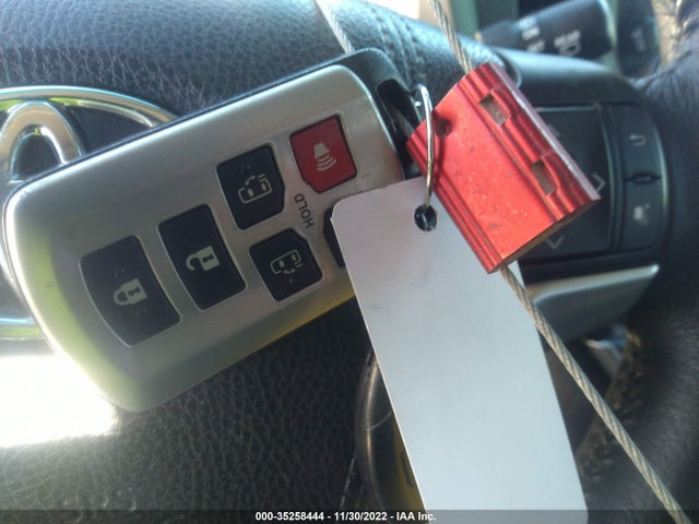 Toyota SIENNA SE 2017 5TDXZ3DC8HS809314 Image 11