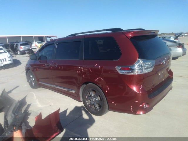 Toyota SIENNA SE 2017 5TDXZ3DC8HS809314 Image 3