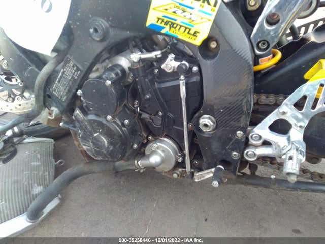 2006 SUZUKI GSX-R600 K6 VIN: JS1GN7DAX62104613