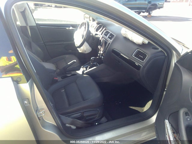 3VWL17AJ7GM313531 Volkswagen Jetta Sedan 1.8t Sel