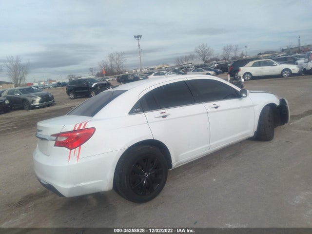 1C3CCBAB1EN128259 Chrysler 200 LX