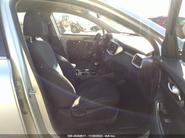 2019 Kia Sorento, VIN: 5XYPG4A50KG554647