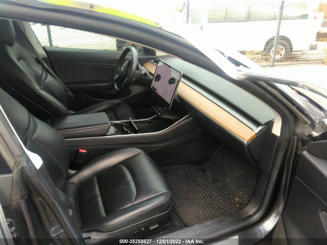 5YJ3E1EA3HF000657 Tesla Model 3 Standard/long Range