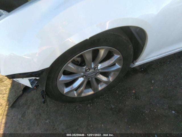 2020 Chrysler 300, VIN: 2C3CCAKG1LH146075
