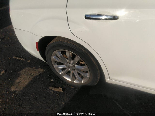 2020 Chrysler 300, VIN: 2C3CCAKG1LH146075