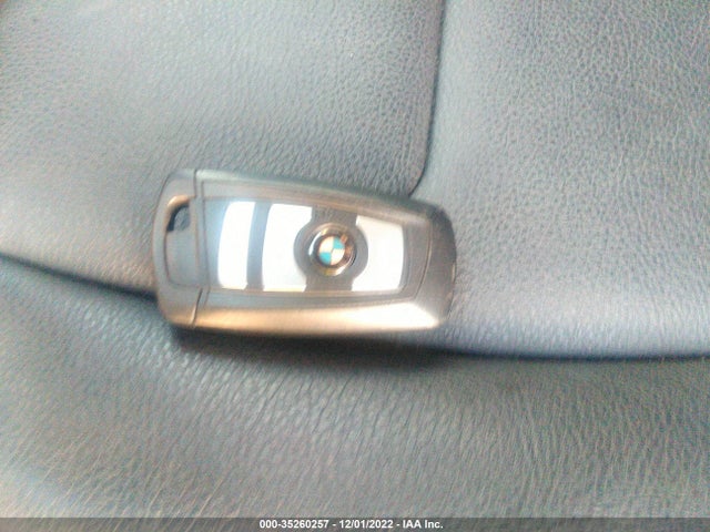 2017 BMW 3 Series, VIN: WBA8E5G57HNU41767