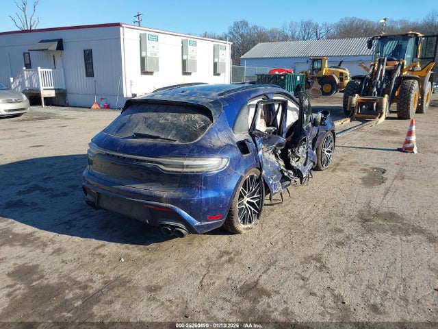 2022 PORSCHE MACAN WP1AF2A5XNLB31143 Photo 3