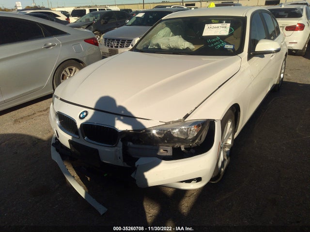 BMW 3 Series 320i 2017 WBA8A9C54HK619984 Image 2