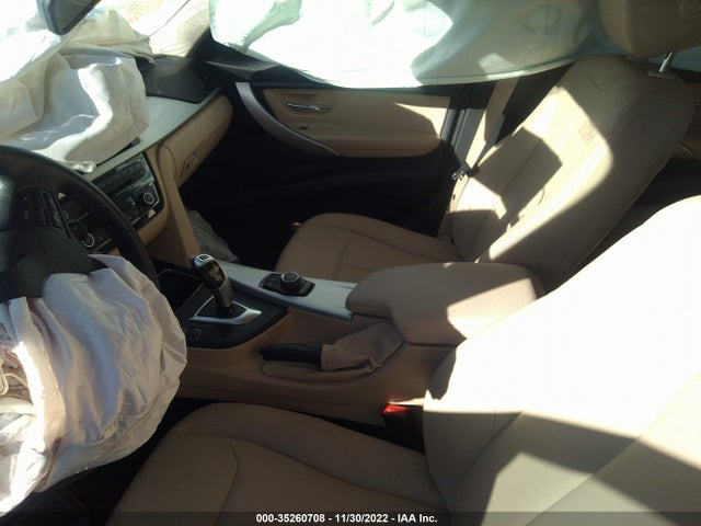 BMW 3 Series 320i 2017 WBA8A9C54HK619984 Image 6
